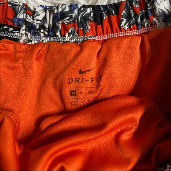 NIKE • Blue + Red/Orange Tempo Hyper Femme Floral Shorts - Picture 4 of 5
